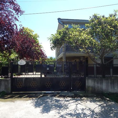 Guest House On Angisa Batumi Zewnętrze zdjęcie