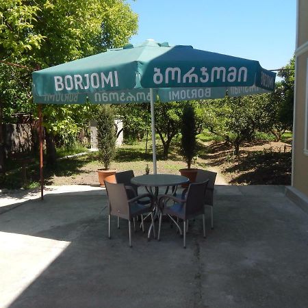 Guest House On Angisa Batumi Zewnętrze zdjęcie