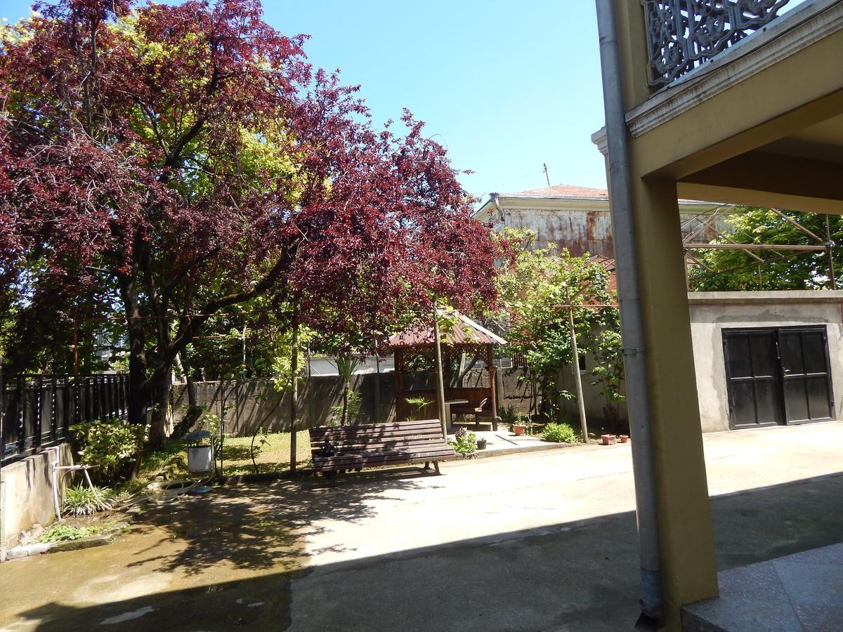 Guest House On Angisa Batumi Zewnętrze zdjęcie
