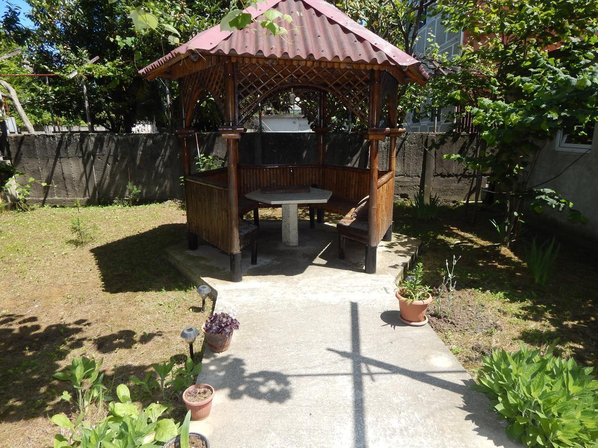 Guest House On Angisa Batumi Zewnętrze zdjęcie